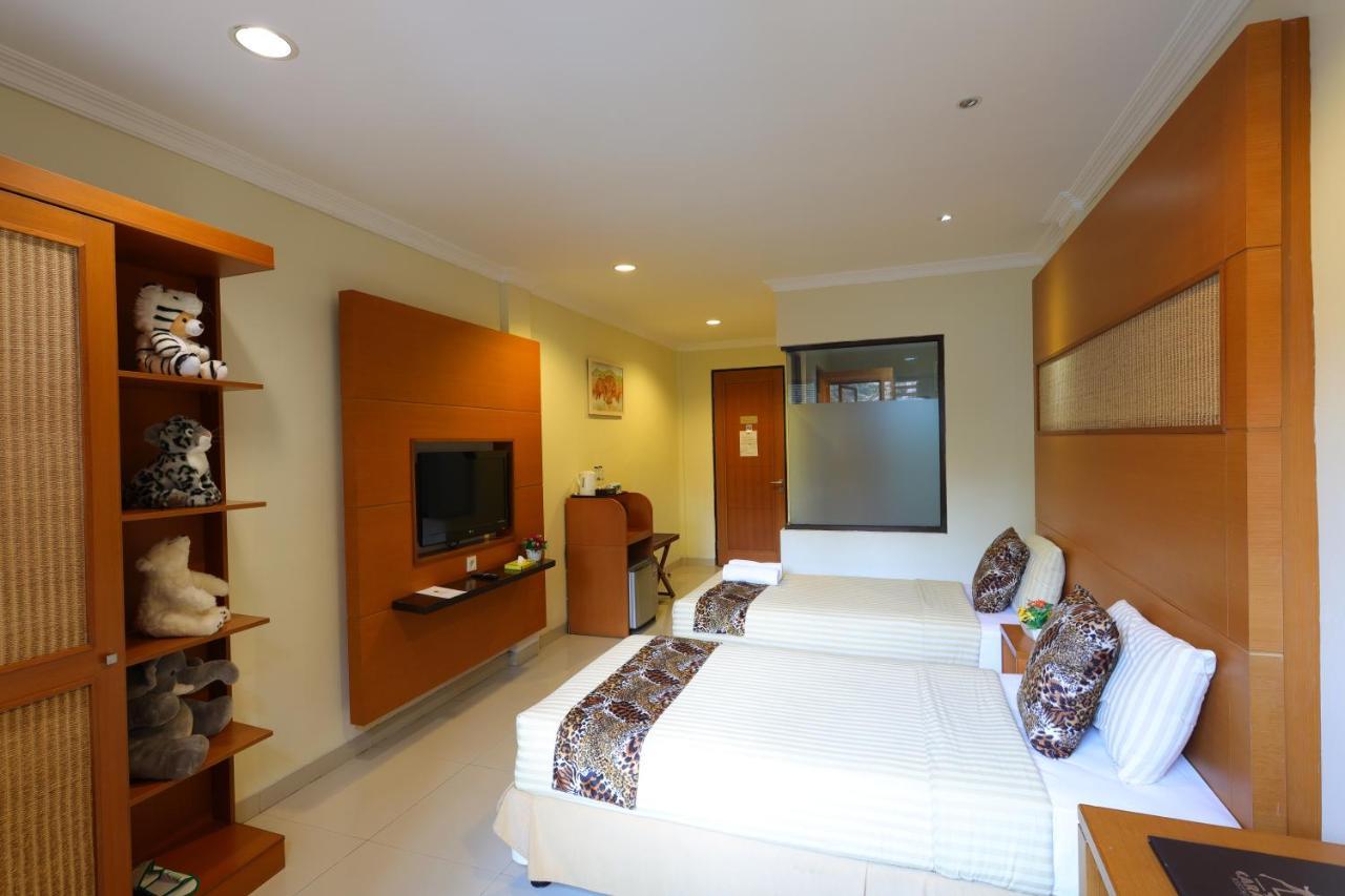 פונקאק Safari Resort מראה חיצוני תמונה