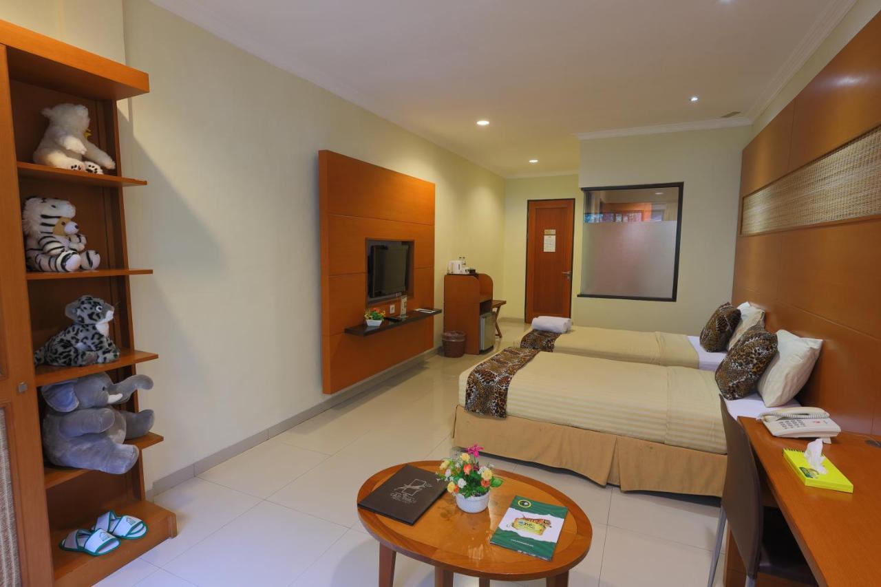 פונקאק Safari Resort מראה חיצוני תמונה